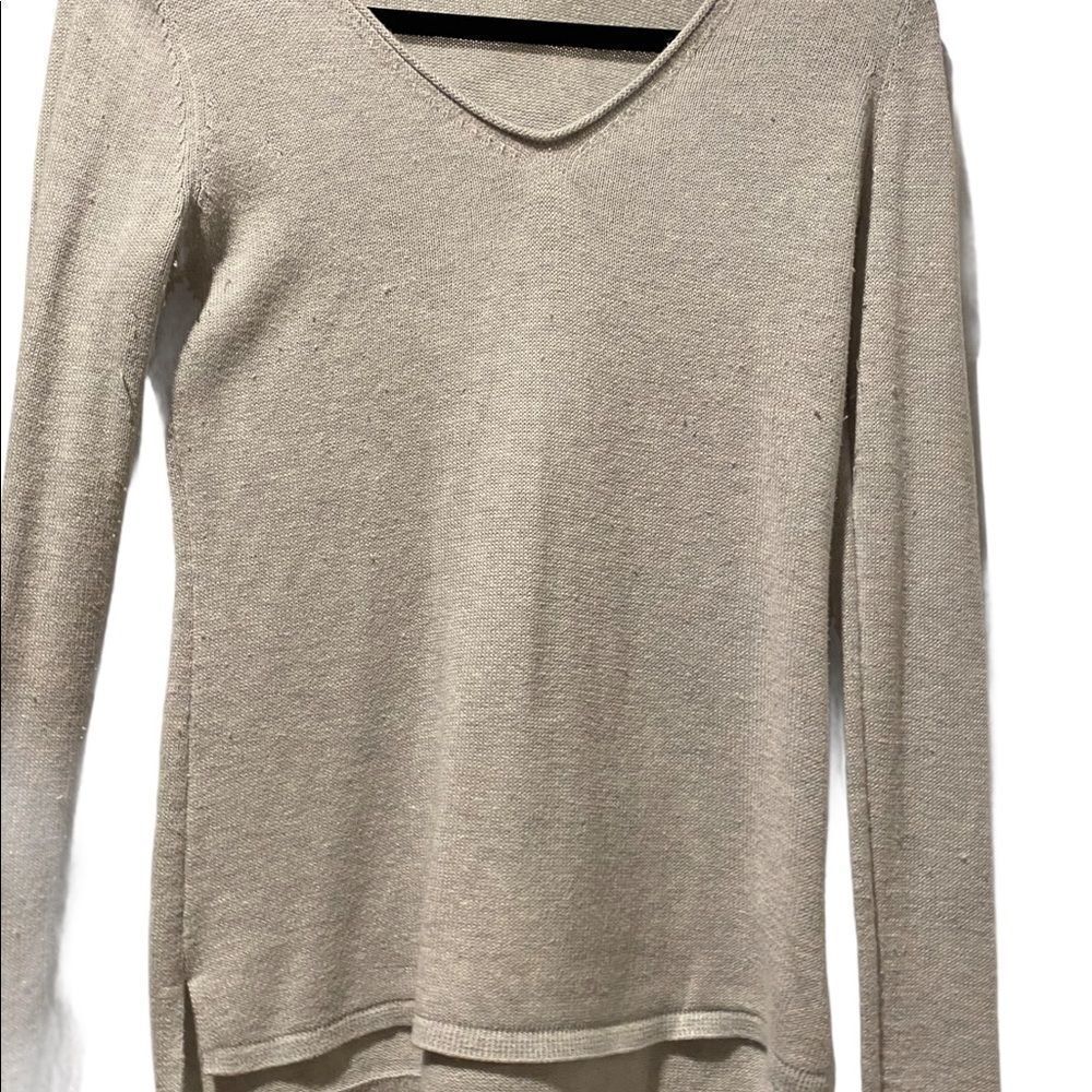 2/33$🔥🔥🔥Old Navy light gray V-sweater XS but fits like Small/Med.